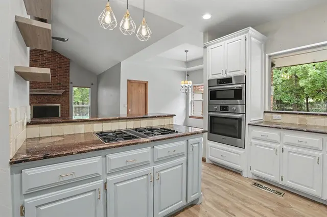 Photo 6 — 10025 Hidden Hollow Lane, Oklahoma City, OK 73151