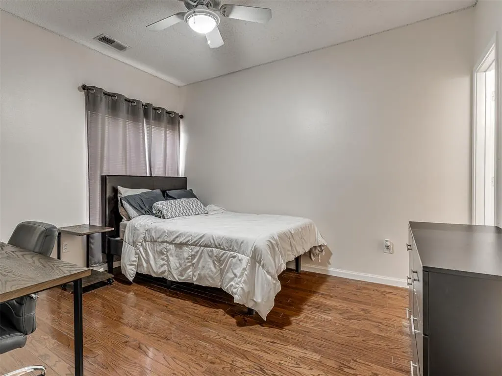 Photo 21 — 2200 Classen 1125, Norman, OK 73071
