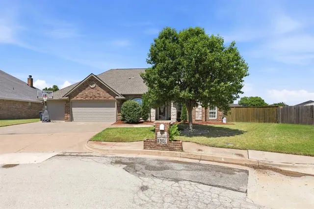 Photo 3 — 2501 NW 153rd Street, Edmond, OK 73013