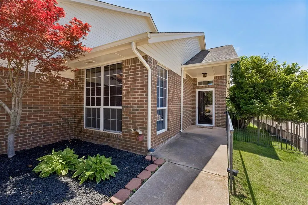 Photo 2 — 701 Doe Trail, Edmond, OK 73012