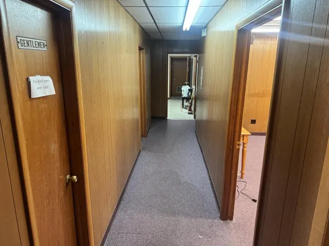 Photo 7 — 1906 W Gary Boulevard, Clinton, OK 73601