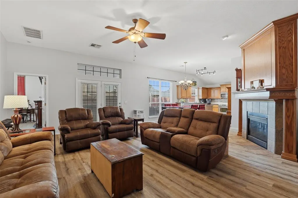 Photo 5 — 9612 Sun Drop Court, Oklahoma City, OK 73128