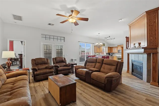 Photo 5 — 9612 Sun Drop Court, Oklahoma City, OK 73128