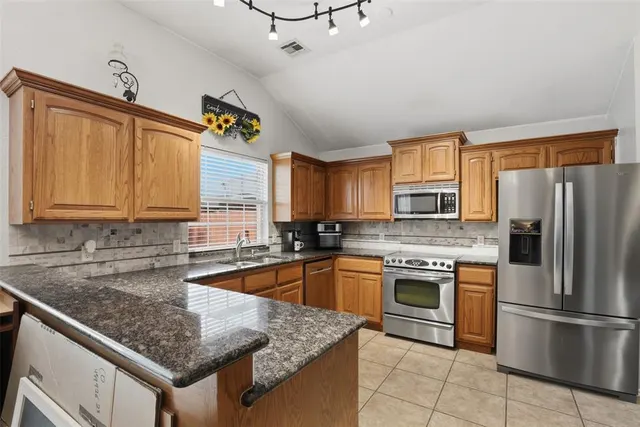 Photo 7 — 9612 Sun Drop Court, Oklahoma City, OK 73128