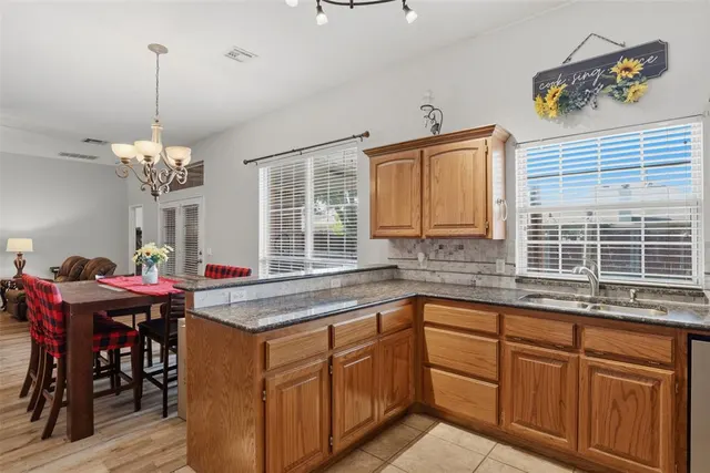 Photo 8 — 9612 Sun Drop Court, Oklahoma City, OK 73128