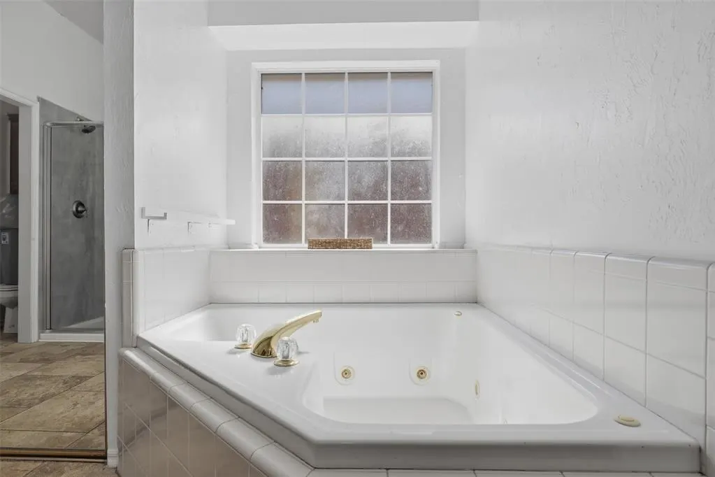 Photo 12 — 9612 Sun Drop Court, Oklahoma City, OK 73128