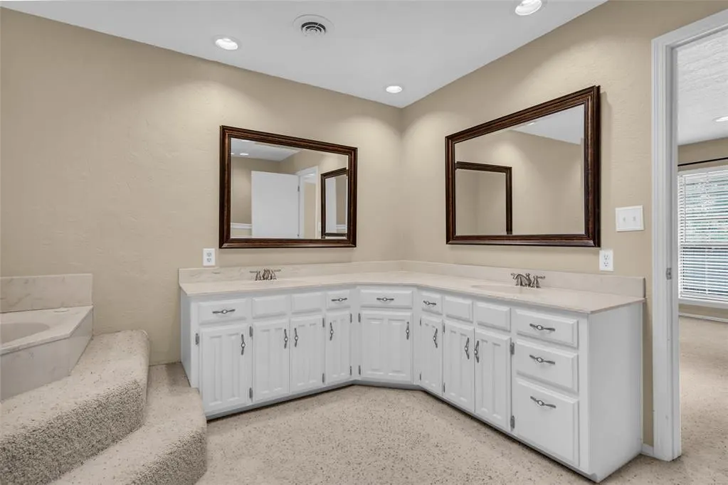 Photo 30 — 2400 Woodleaf Court, Ardmore, OK 73401