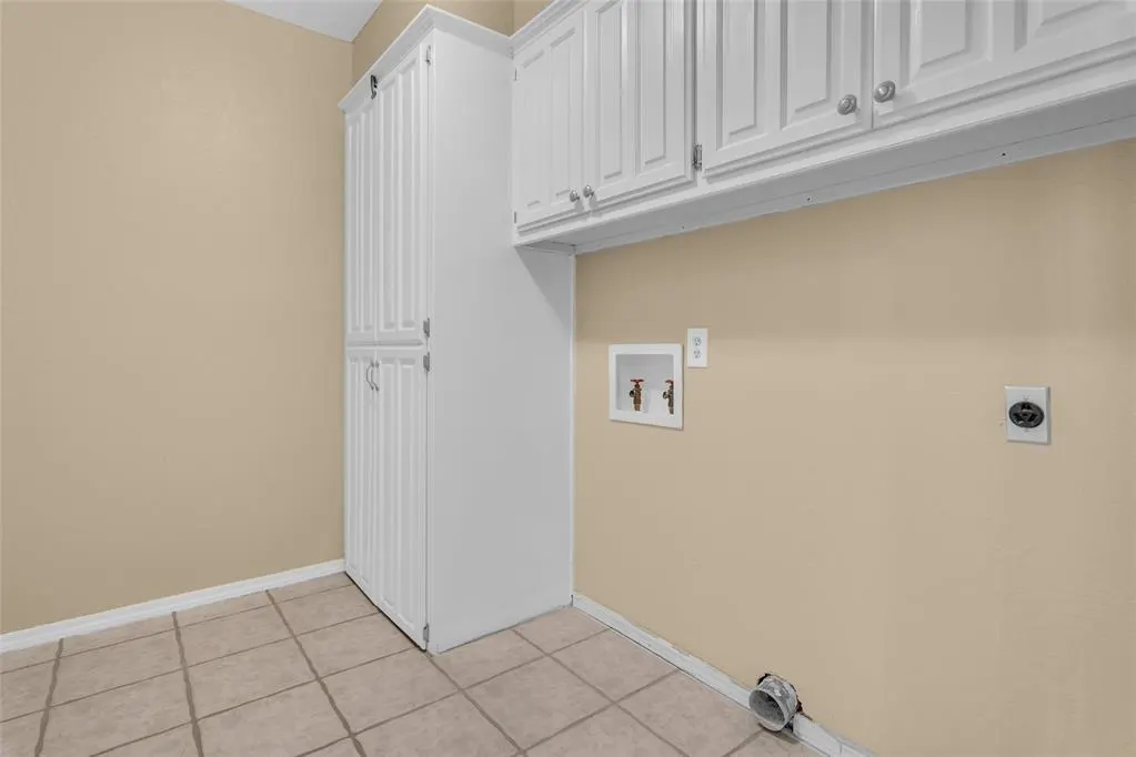 Photo 32 — 2400 Woodleaf Court, Ardmore, OK 73401