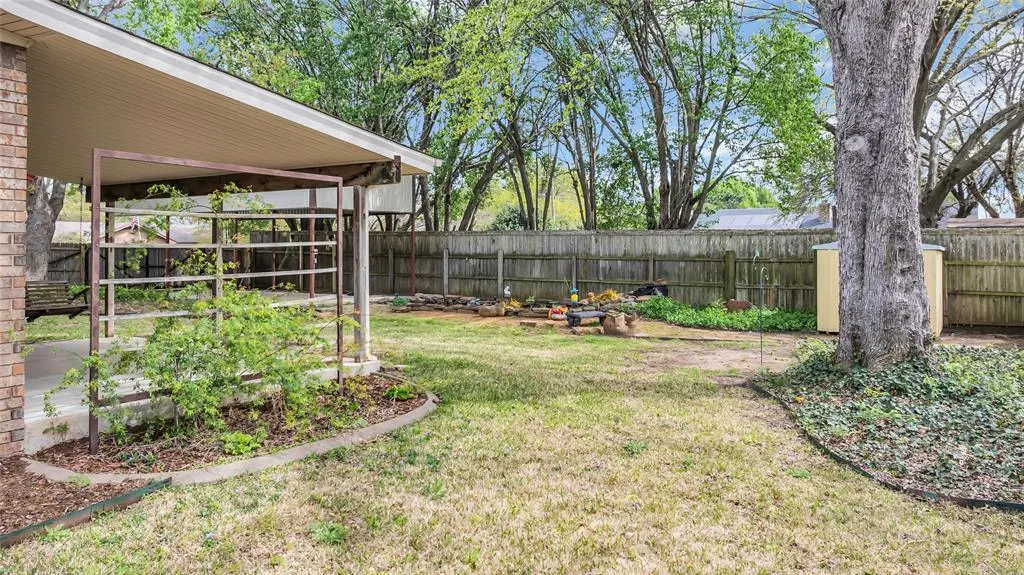Photo 35 — 2400 Woodleaf Court, Ardmore, OK 73401