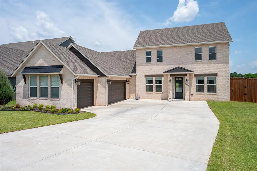 Front exterior — 2424 Ridge Pine Road, Edmond, OK 73034