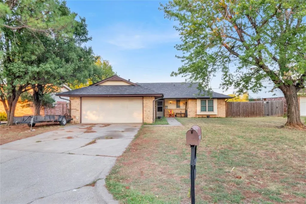 Photo 2 — 7508 Eastgate Drive, Oklahoma City, OK 73162
