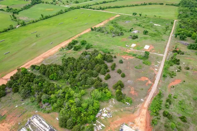 Photo 4 — 27825 Orion Road, Washington, OK 73093