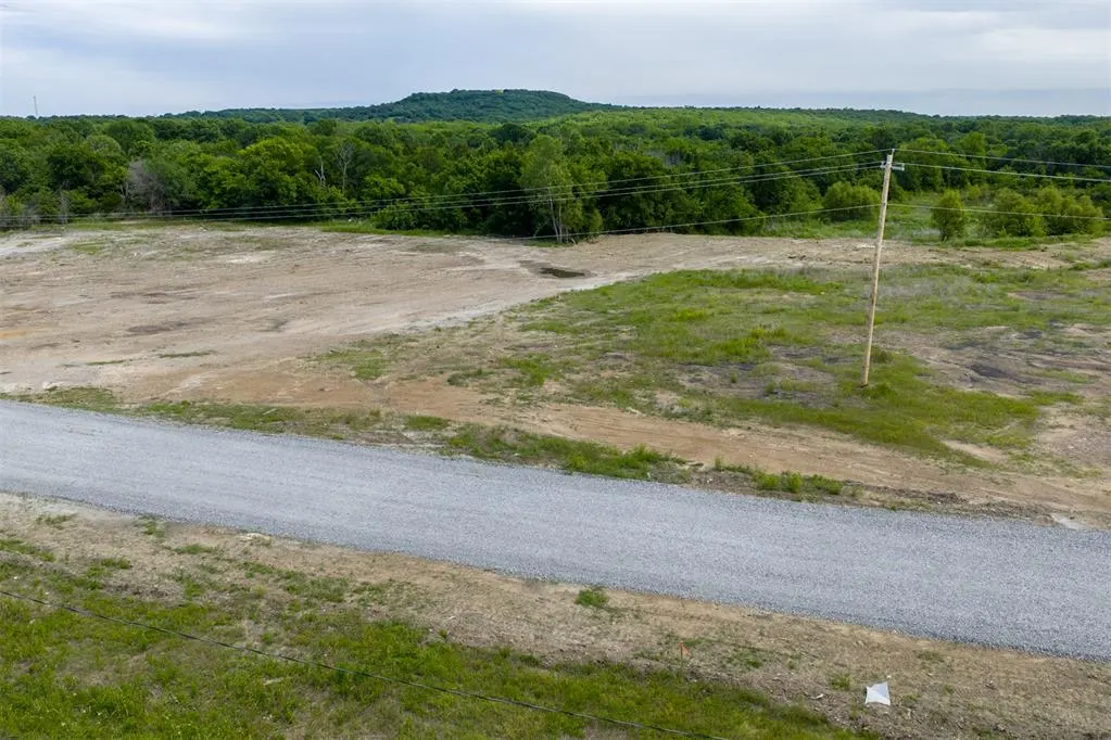 Front exterior — W Hwy 75 Highway, Henryetta, OK 74437