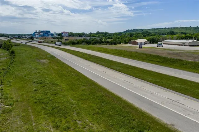 Photo 4 — W Hwy 75 Highway, Henryetta, OK 74437