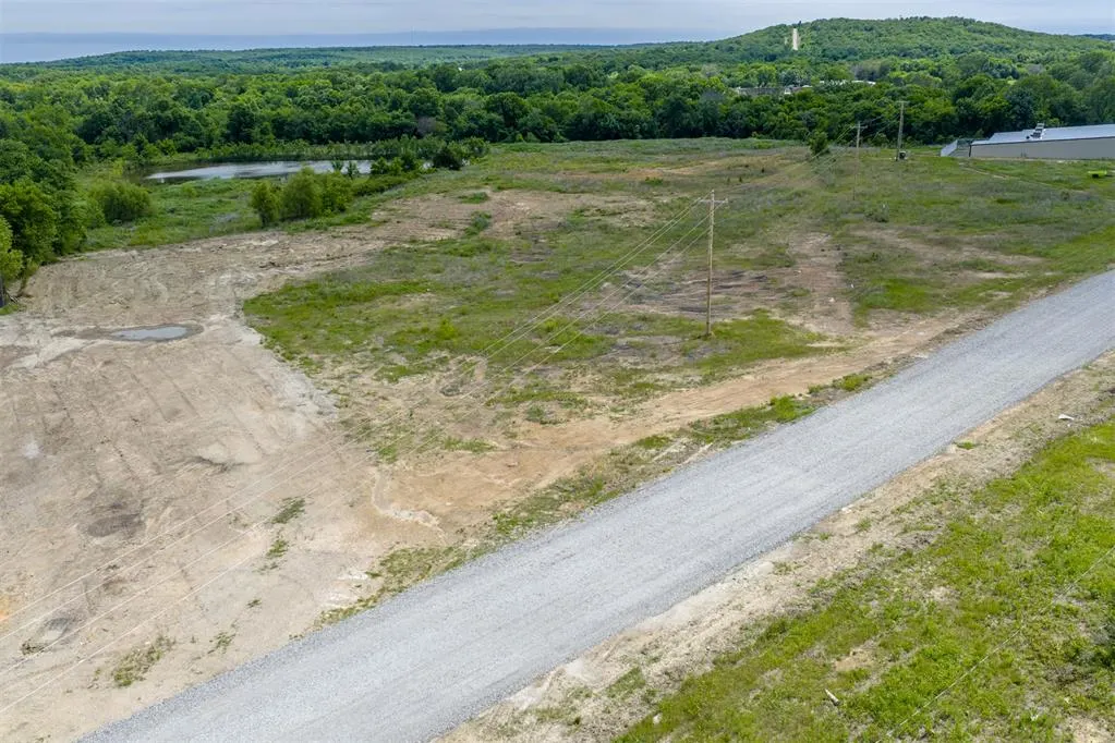Photo 9 — W Hwy 75 Highway, Henryetta, OK 74437