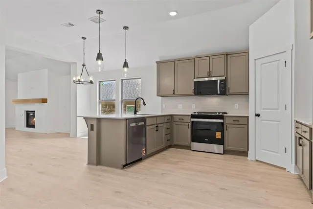 Photo 6 — 8817 Spruce Street, Edmond, OK 73003