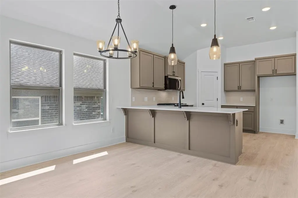 Photo 9 — 8817 Spruce Street, Edmond, OK 73003