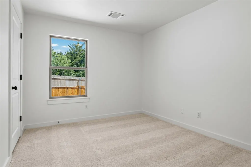 Photo 16 — 8817 Spruce Street, Edmond, OK 73003