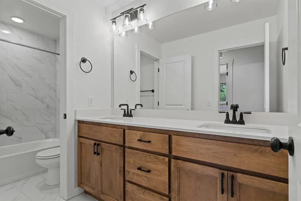 Photo 18 — 8817 Spruce Street, Edmond, OK 73003