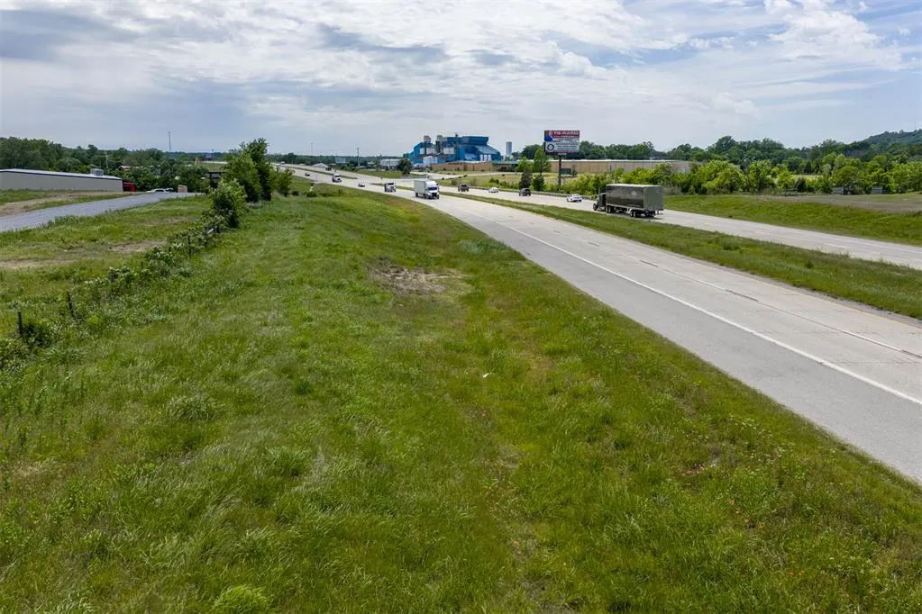 Photo 13 — W 75 Highway, Henryetta, OK 74437