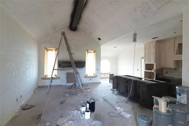Photo 2 — 11724 Narrow Way, Guthrie, OK 73044