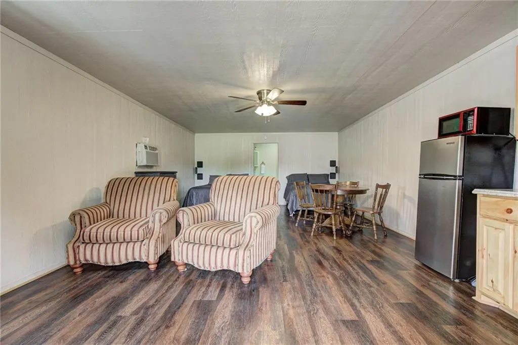 Photo 27 — 304 W Oak Street, Canton, OK 73724