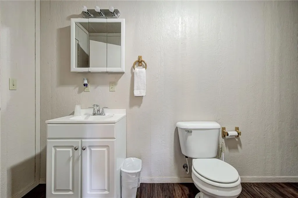 Photo 30 — 304 W Oak Street, Canton, OK 73724