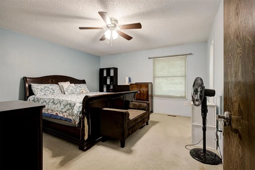 Photo 21 — 909 N King Avenue, Midwest City, OK 73130