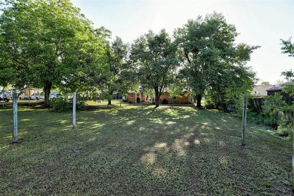 Photo 34 — 909 N King Avenue, Midwest City, OK 73130