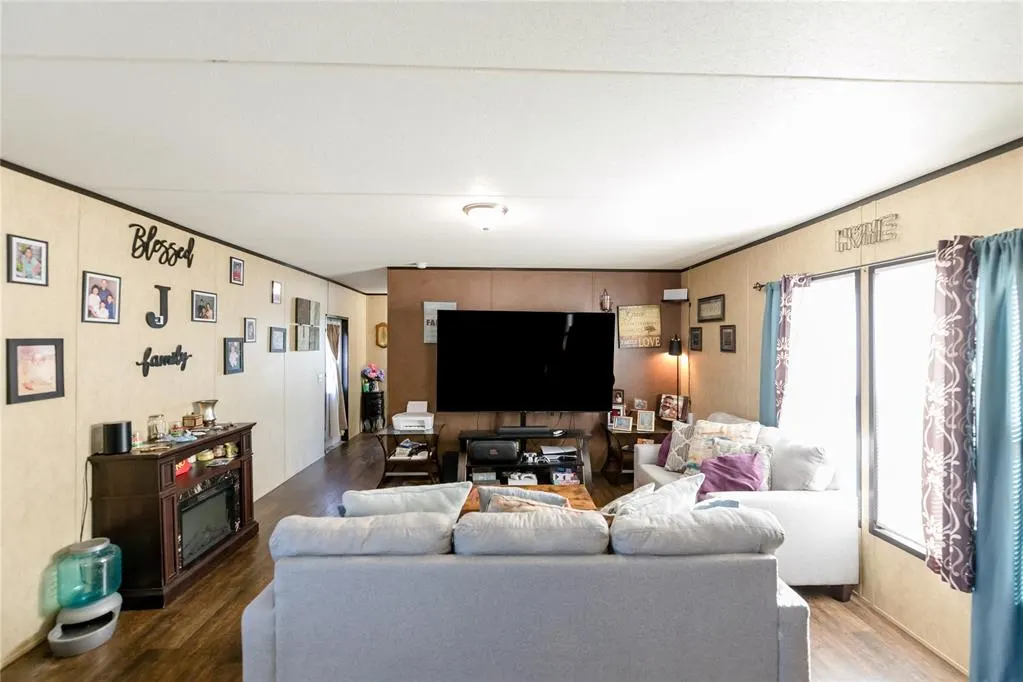 Photo 4 — 12018 N 2110 Road, Dill City, OK 73641