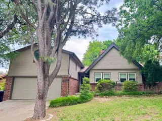 Sold home at 3812 NE 142nd Circle