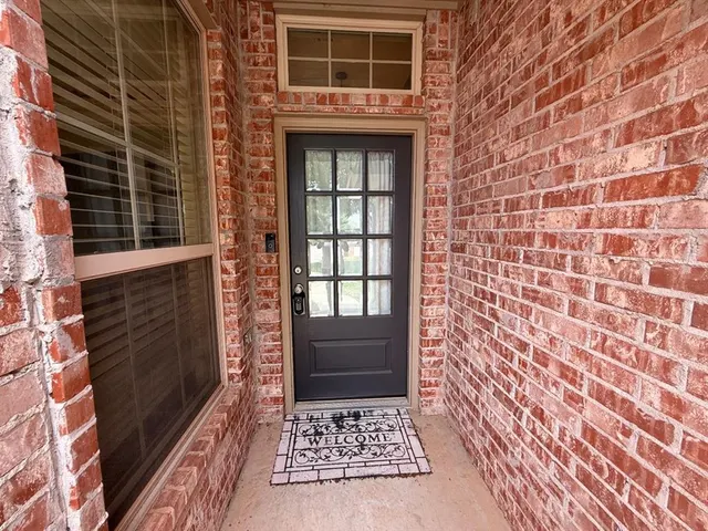 Photo 3 — 19132 Cottonwood Court, Edmond, OK 73012