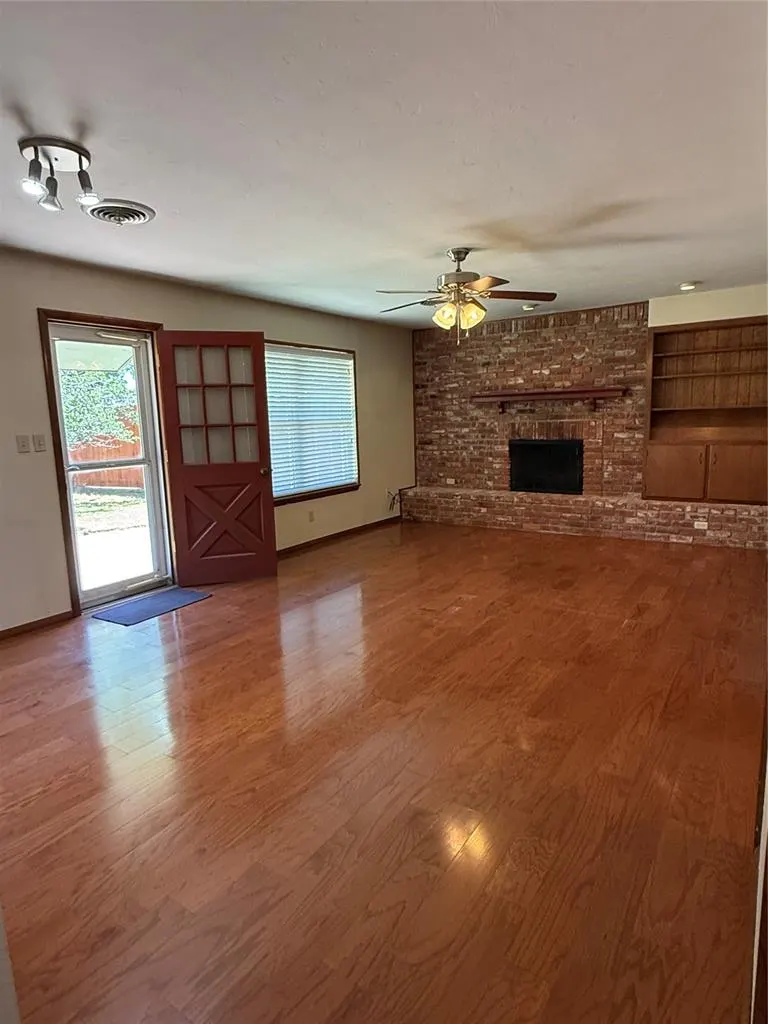 Photo 11 — 400 N Mockingbird Drive, Altus, OK 73521