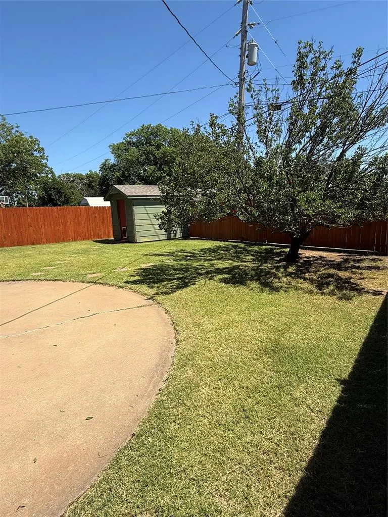 Photo 25 — 400 N Mockingbird Drive, Altus, OK 73521
