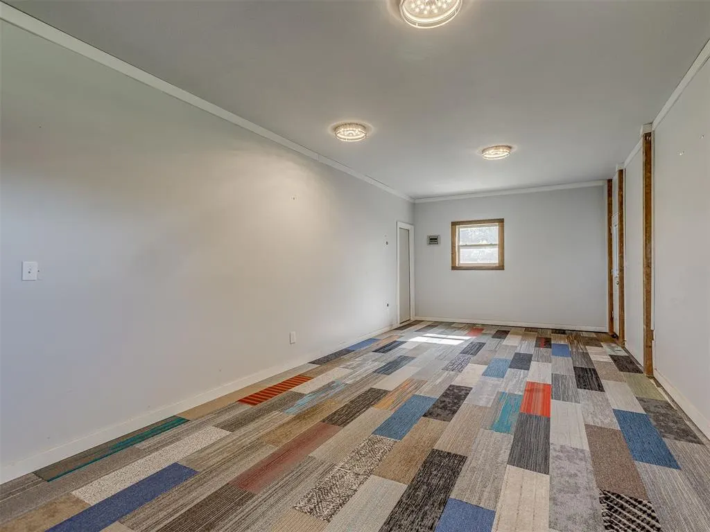 Photo 7 — 6909 W Waterloo Court, Edmond, OK 73025