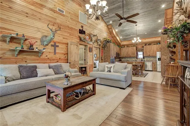 Photo 6 — 310 W Oak Street, Canton, OK 73724