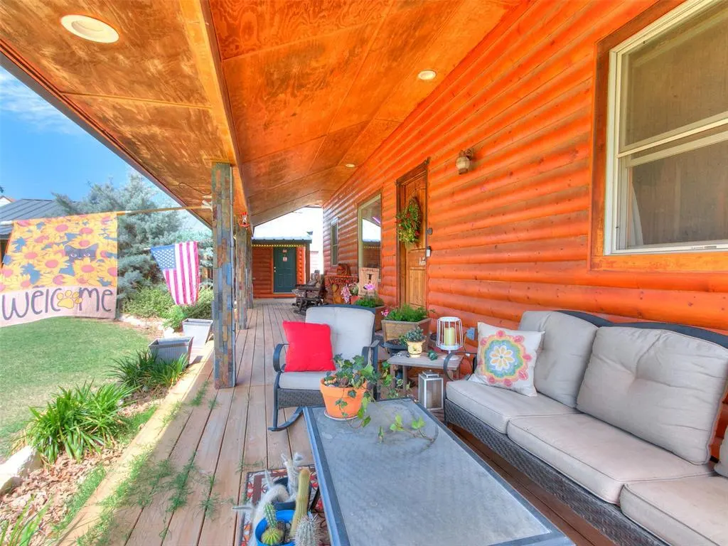Photo 18 — 310 W Oak Street, Canton, OK 73724