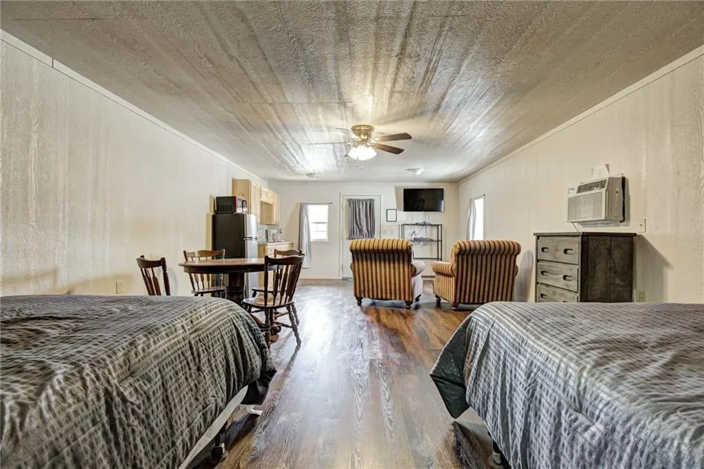 Photo 28 — 310 W Oak Street, Canton, OK 73724