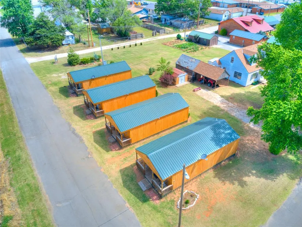 Photo 45 — 310 W Oak Street, Canton, OK 73724