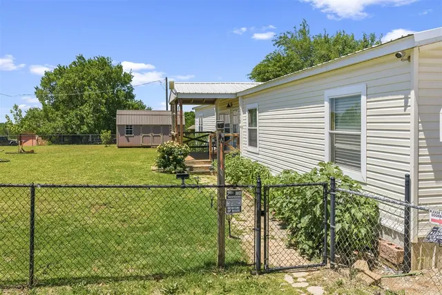 Photo 2 — 2412 State Highway 39, Blanchard, OK 73010