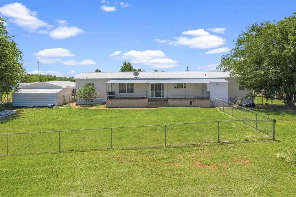Photo 37 — 2412 State Highway 39, Blanchard, OK 73010