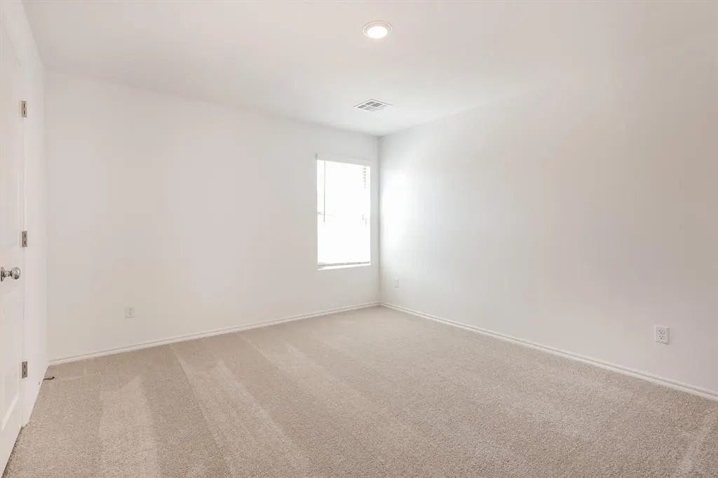 Photo 10 — 11624 SW 38th Street, Mustang, OK 73064