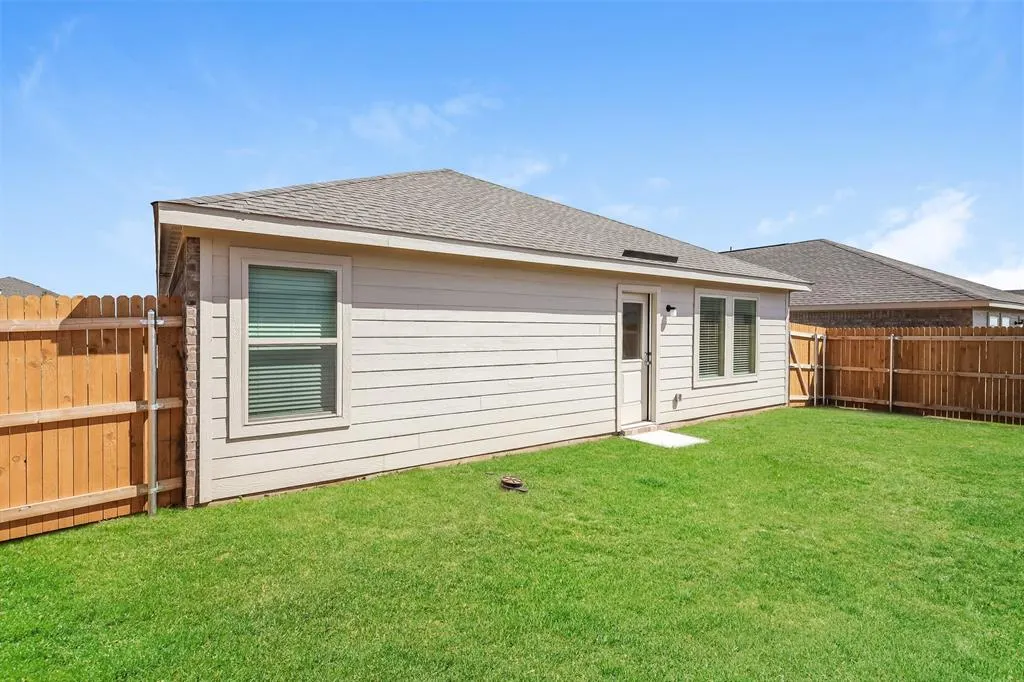 Photo 20 — 11624 SW 38th Street, Mustang, OK 73064