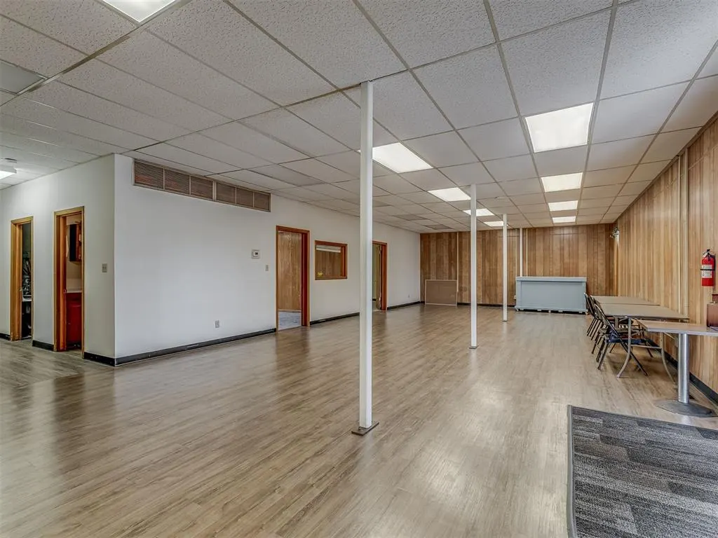 Photo 3 — 111 N 4th Street, Seminole, OK 74868