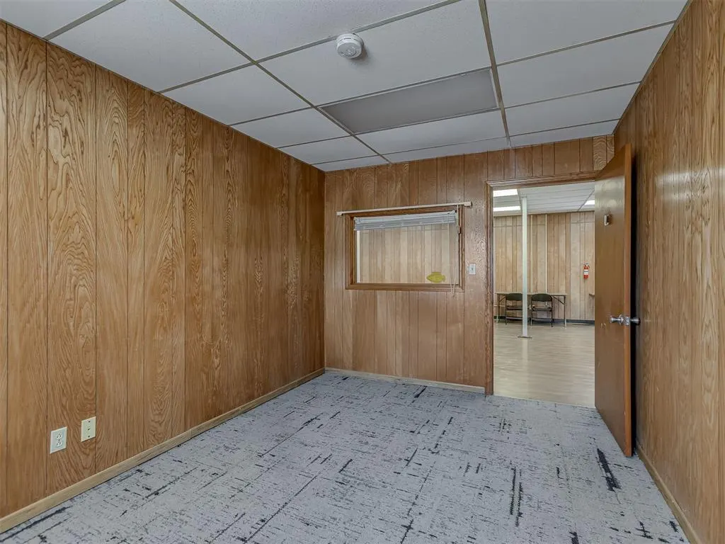 Photo 15 — 111 N 4th Street, Seminole, OK 74868