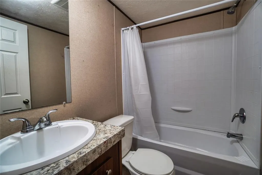 Photo 30 — 801 E Oak Street, Maud, OK 74854