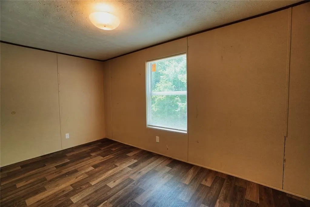 Photo 31 — 801 E Oak Street, Maud, OK 74854