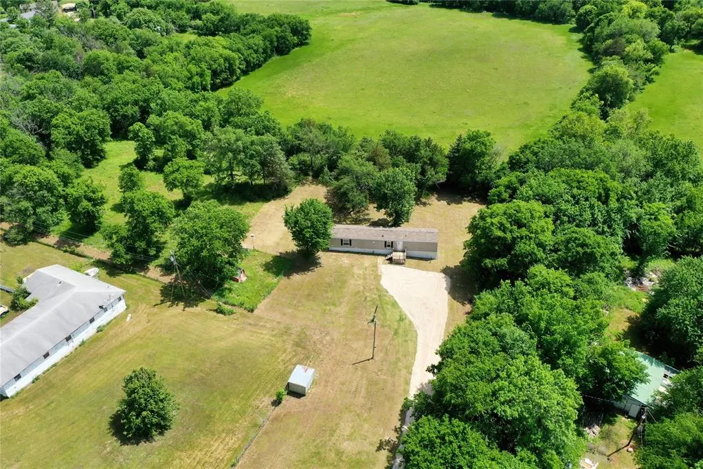 Photo 45 — 801 E Oak Street, Maud, OK 74854
