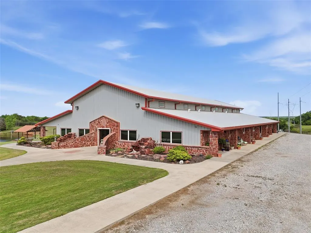 Photo 5 — 341070 E 890 Road, Chandler, OK 74834