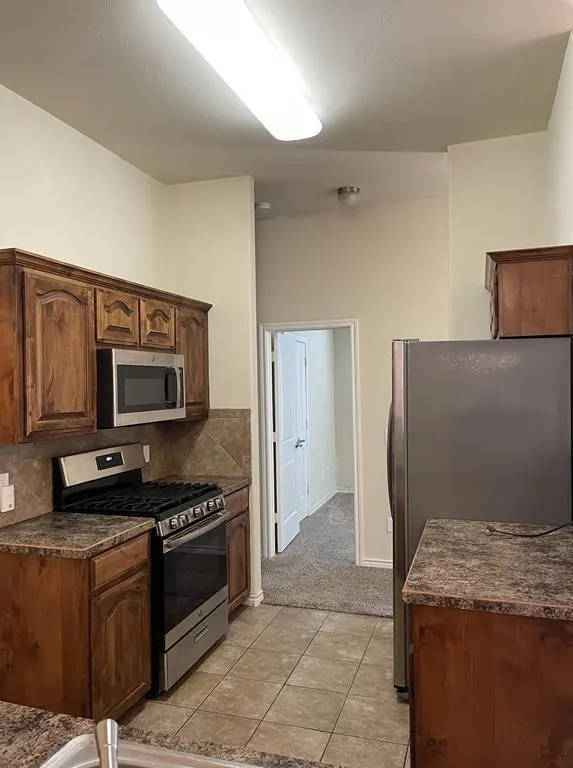 Photo 36 — 2404 Rookhaven Lane, Yukon, OK 73099